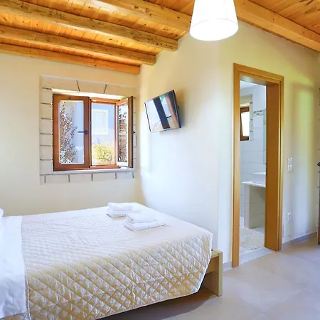 Villa Sofia Stella Pithos