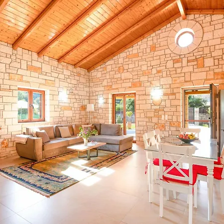 Sofia Stella Villa Pithos