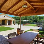 Villa Sofia Stella Pithos